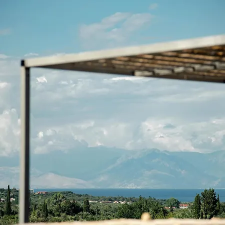 Kukutseli Country Living By Whitedream Villa